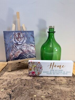 Decorative Tiger Canvas & ‘Home’ Sign Bundle with Green Jar Decor 🐅